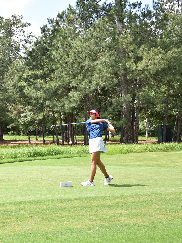Syna Nijhawan, junior golfer
